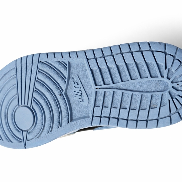 Air Jordan 1 Mid Kids Sneakers - University Blue/Black- US 3Y - Picture 5 of 6